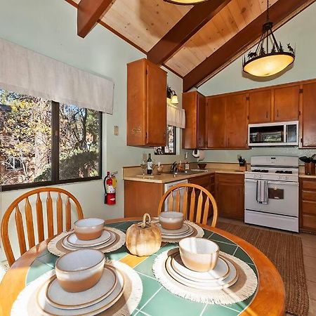 Everwood Serenity Treehouse Ontrail Head/Sledding Villa Big Bear Lake Exterior photo