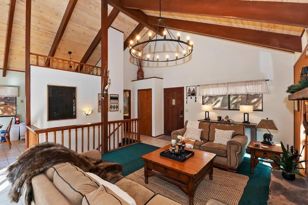 Everwood Serenity Treehouse Ontrail Head/Sledding Villa Big Bear Lake Exterior photo