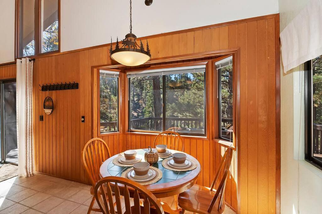 Everwood Serenity Treehouse Ontrail Head/Sledding Villa Big Bear Lake Exterior photo